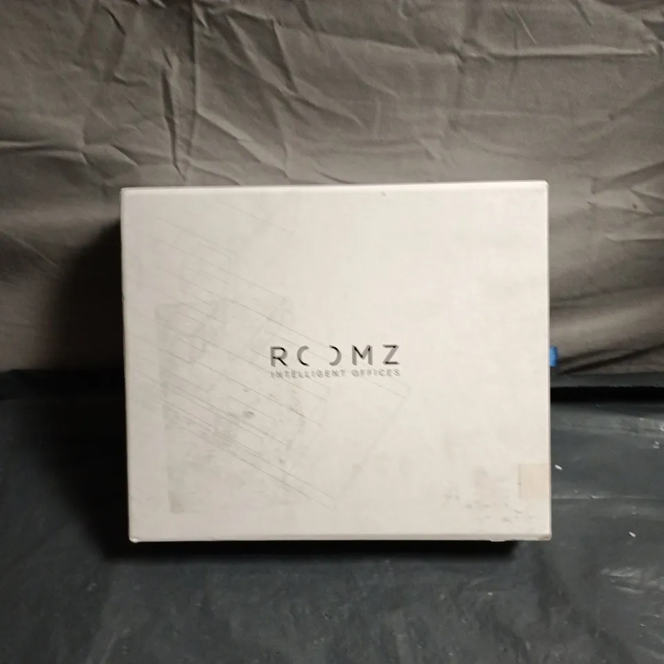 ROOMZ WIRELESS ROOM BOOKING DISPLAY