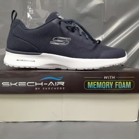 BOXED PAIR OF SKECHERS SKECH-AIR TRAINERS IN NAVY UK SIZE 11