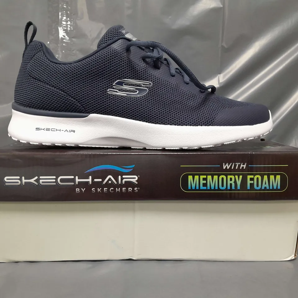 BOXED PAIR OF SKECHERS SKECH-AIR TRAINERS IN NAVY UK SIZE 11