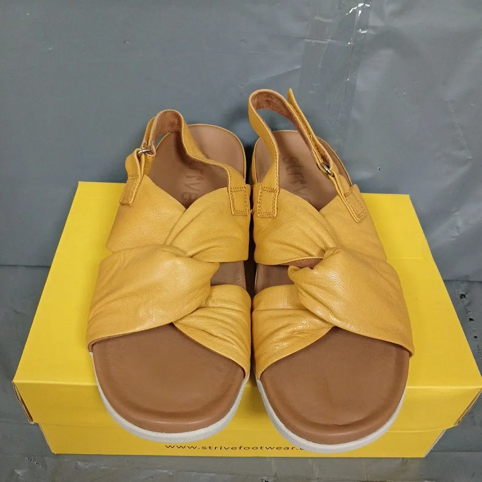 BOXED PAIR OF STRIVE TAHITI SANDALS IN AMBER - UK SIZE 6