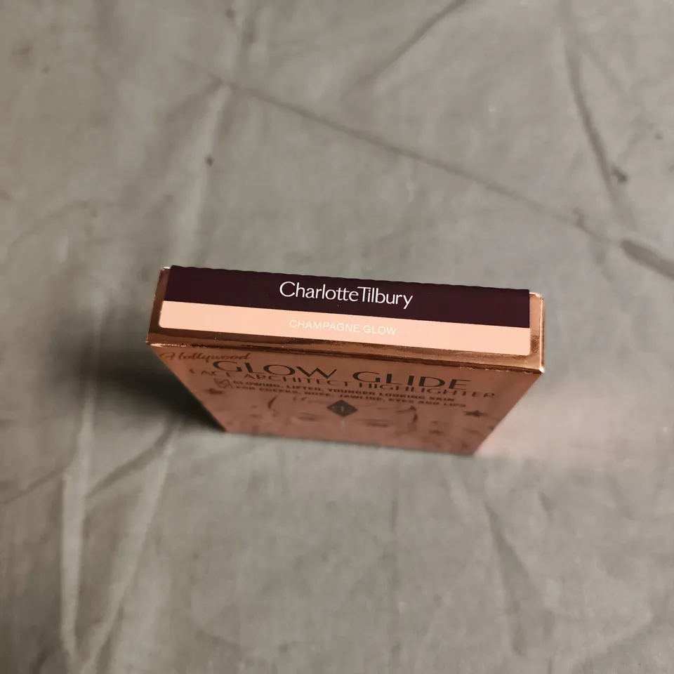 CHARLOTTE TILBURY GLOW GLIDE FACE ARCHITECT HIGHLIGHTER – CHAMPAGNE GLOW (BOXED)