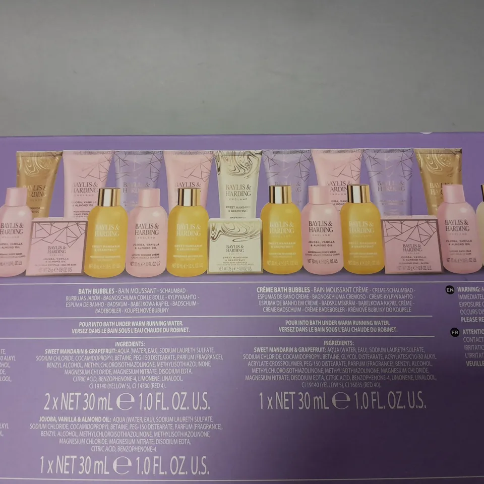 BAYLISS & HARDING 24 DAYS OF BEAUTY SET