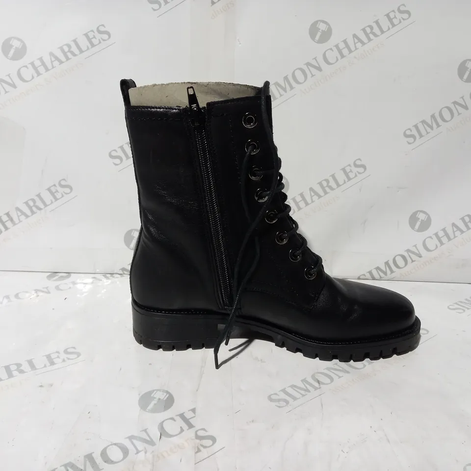 BOXED PAIR OF DUNE LONDON PRESTONE LEATHER CLEATED HIKER BOOTS IN BLACK UK SIZE 5