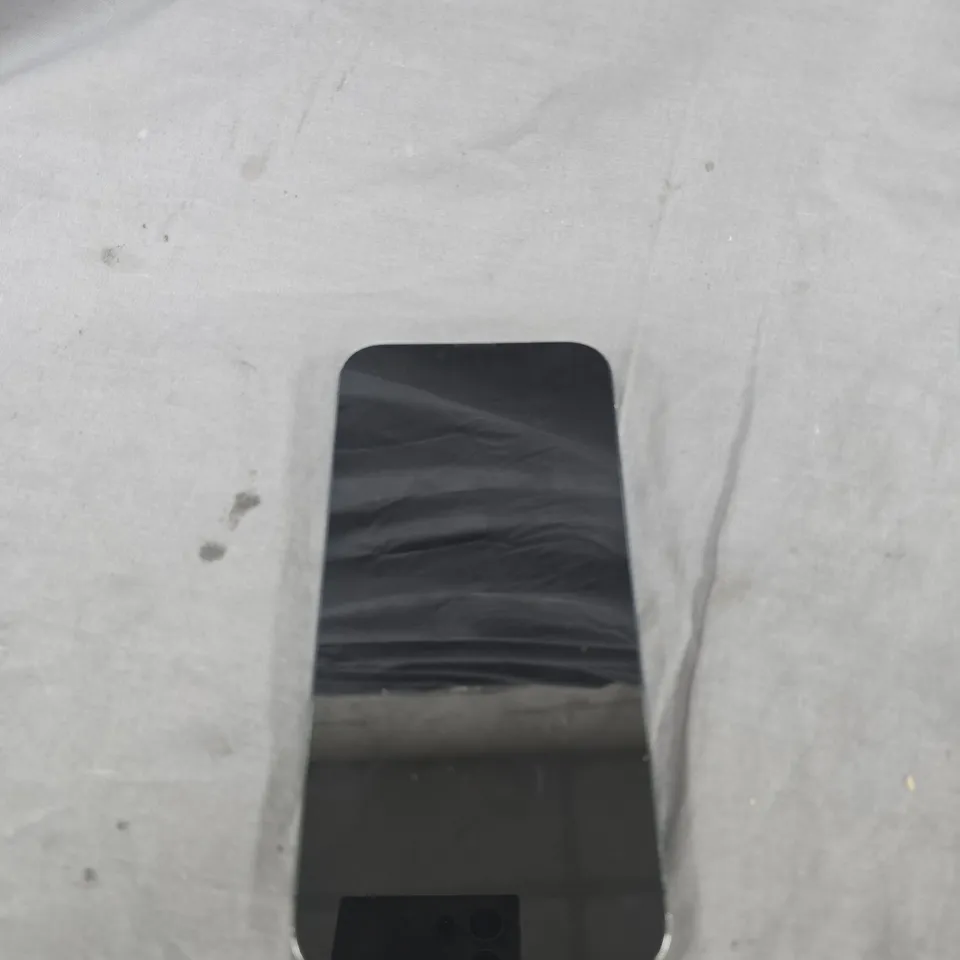 APPLE IPHONE - BOXED 