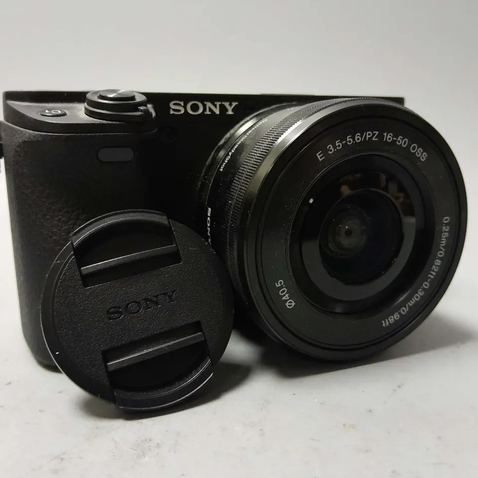 SONY A6400 CAMERA