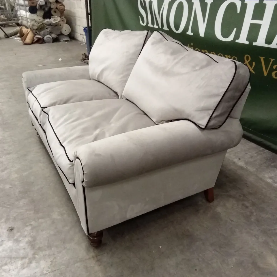 QUALITY HIGH-END DESIGNER 2 SEATER SPRUNG EDGE PLATFORM SOFA - SILVER VELVET