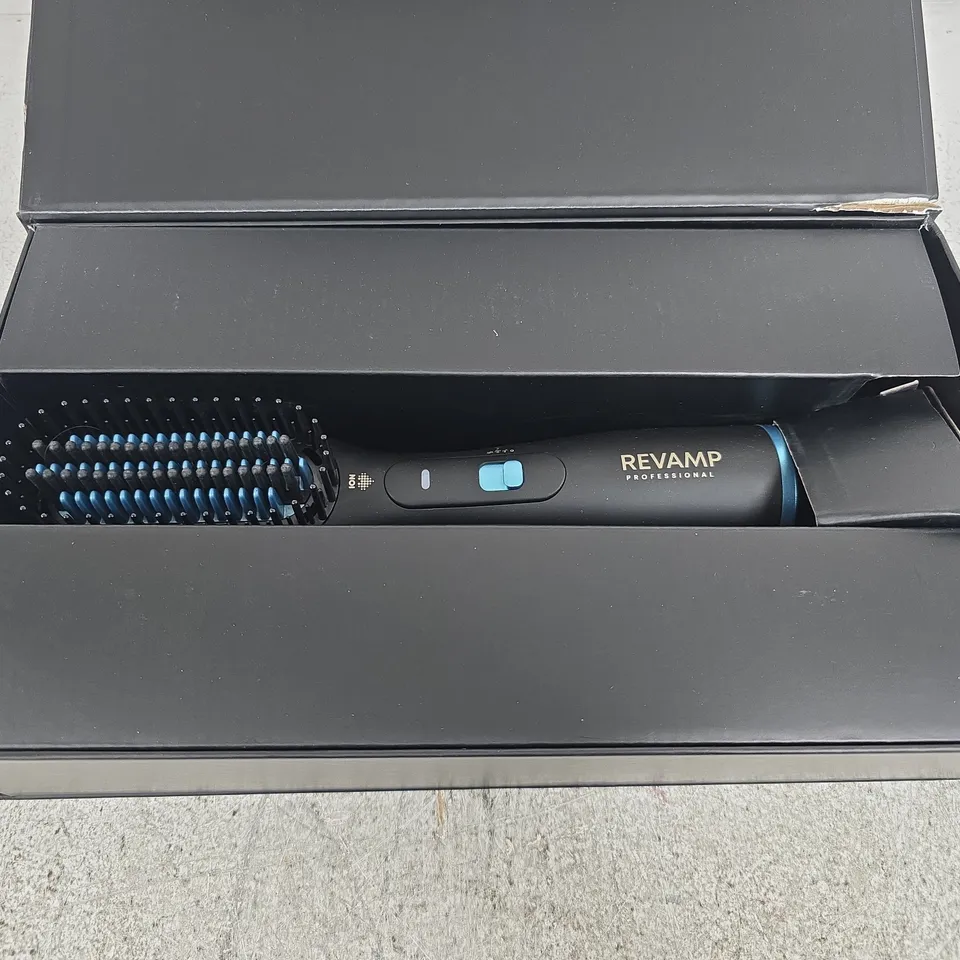 BOXED REVAMP PROGLOSS DEEPFORM DRY, STYLE & SHINE HOT STRAIGHTENING AIR BRUSH