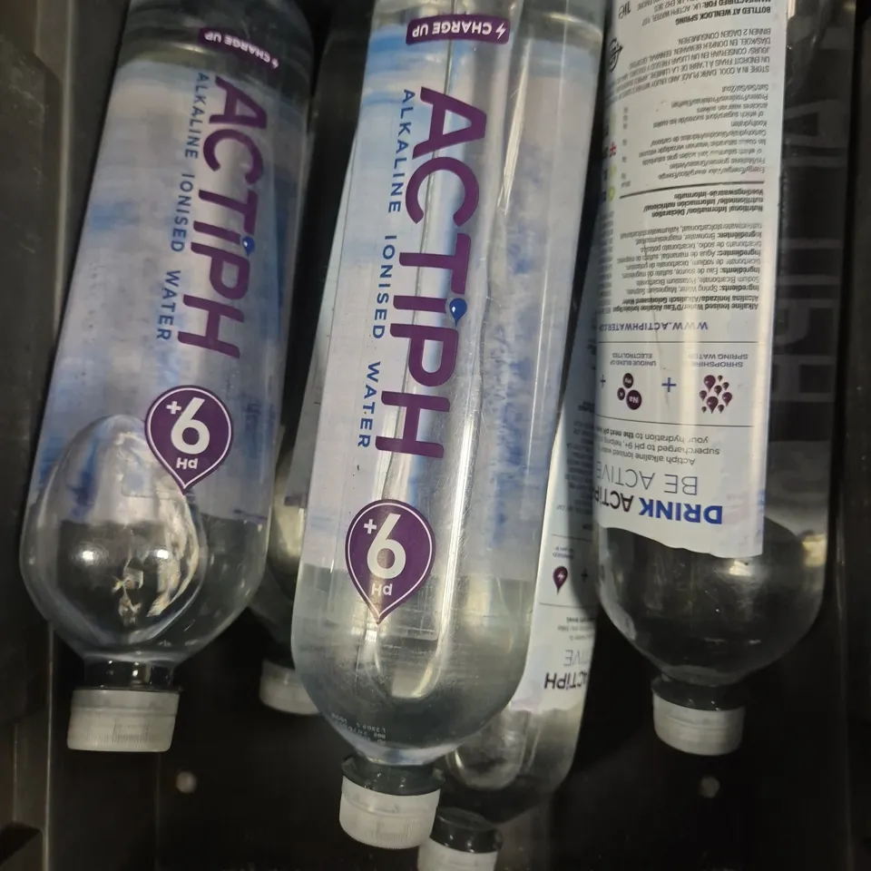 APPROXIMATELY 8 ASSORTED DRINKING PRODUCTS TO INCLUDE IONISED WATER, PROTEIN SHAKE, SPRING WATER ETC 