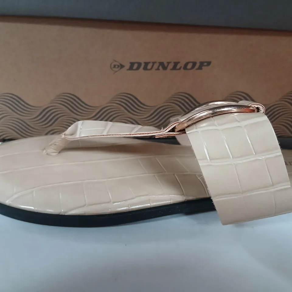 DUNLOP KENDALL DLP116 CREAM SANDALS – UK 6