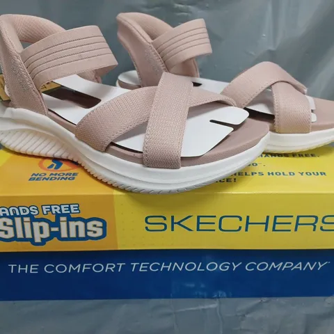 BOXED PAIR OF SKECHERS ULTRA FLEX OPEN TOE SANDALS IN BLUSH SIZE 3