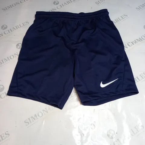 NIKE CASUAL SHORTS SIZE S