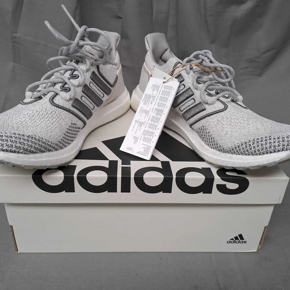 BOXED PAIR OF ADIDAS ULTRABOOST SHOES IN GREY UK SIZE 7