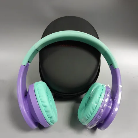 P1 CHILDRENS OVER HEAD EARPHONES AND CARRY CASE