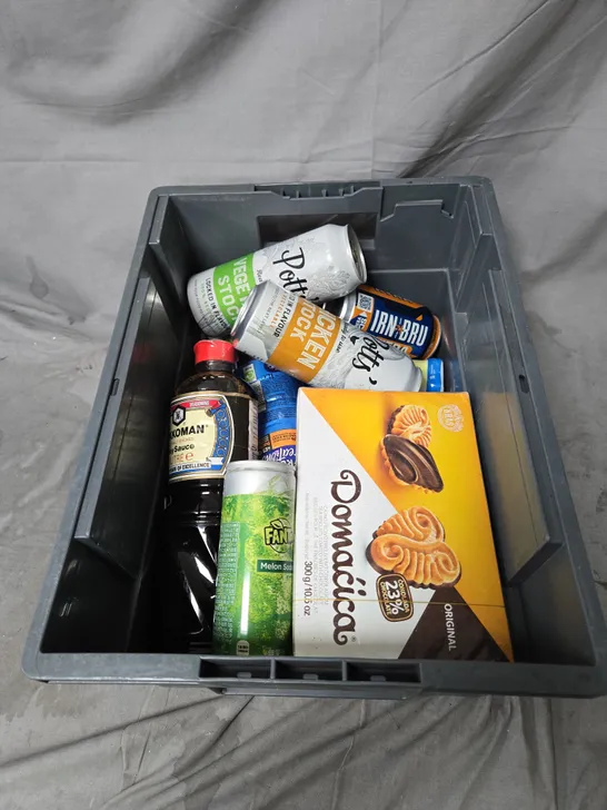 Lot 6104: APPROXIMATELY 10 ASSORTED ITEMS OF FOOD AND DRINK INCLUDING ...