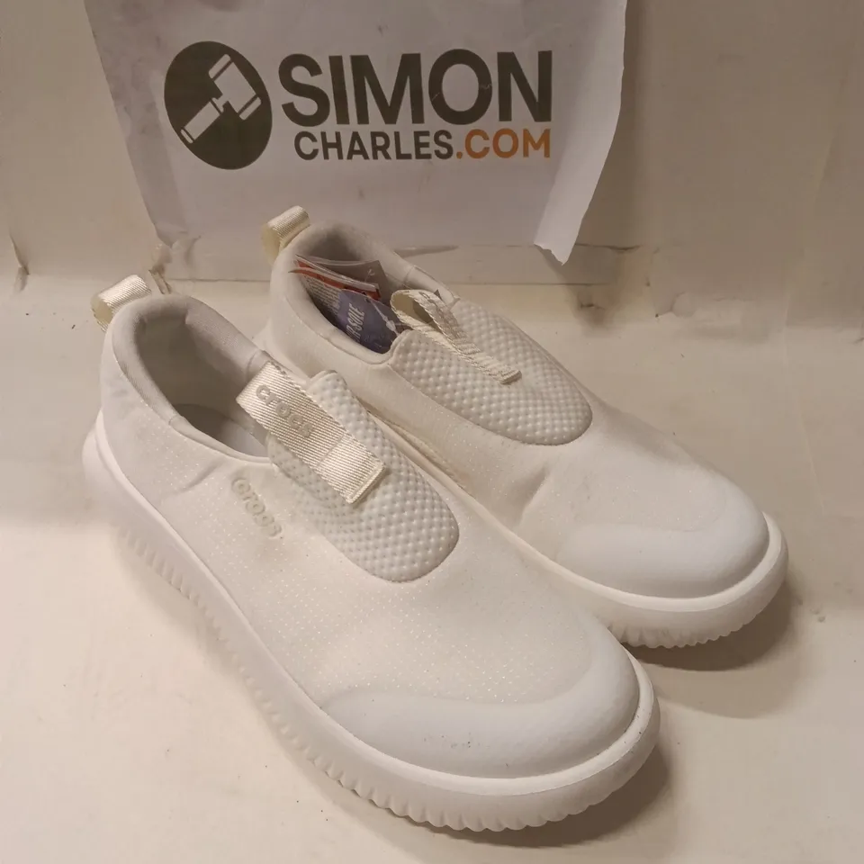 CROCS WHITE SLIP-ON SNEAKERS – SIZE UK11W UK9M