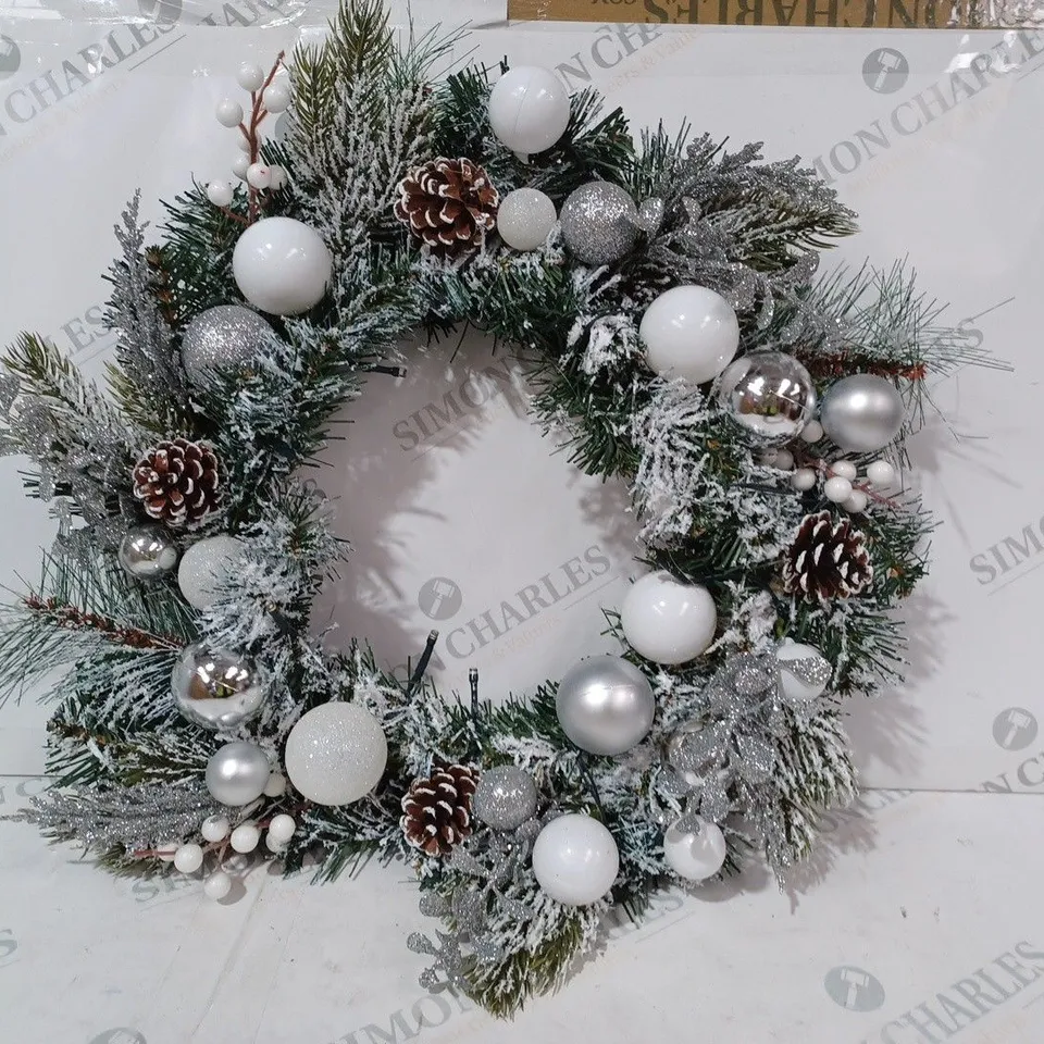 HOME REFLECTIONS PRE-LIT SNOWY SILVER WREATH