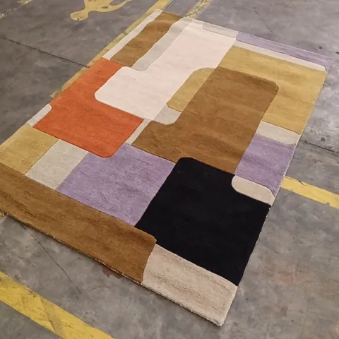 QUALITY DESIGNER AREA RUG - APPROXIMATELY 225CM X 158CM