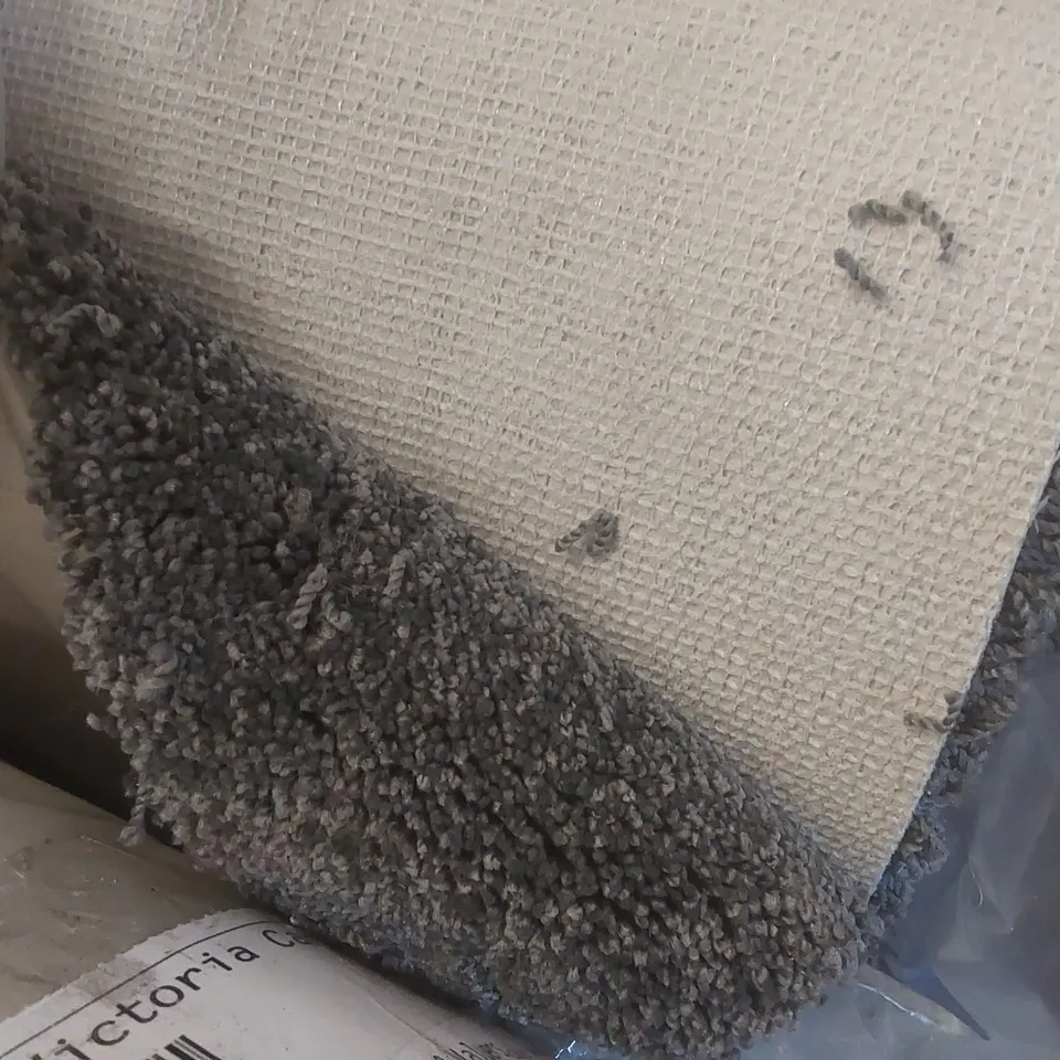 ROLL OF QUALITY FIRST IMPRESSIONS AMBIENCE CARPET - APPROXIMATELY 5.2 x 5m