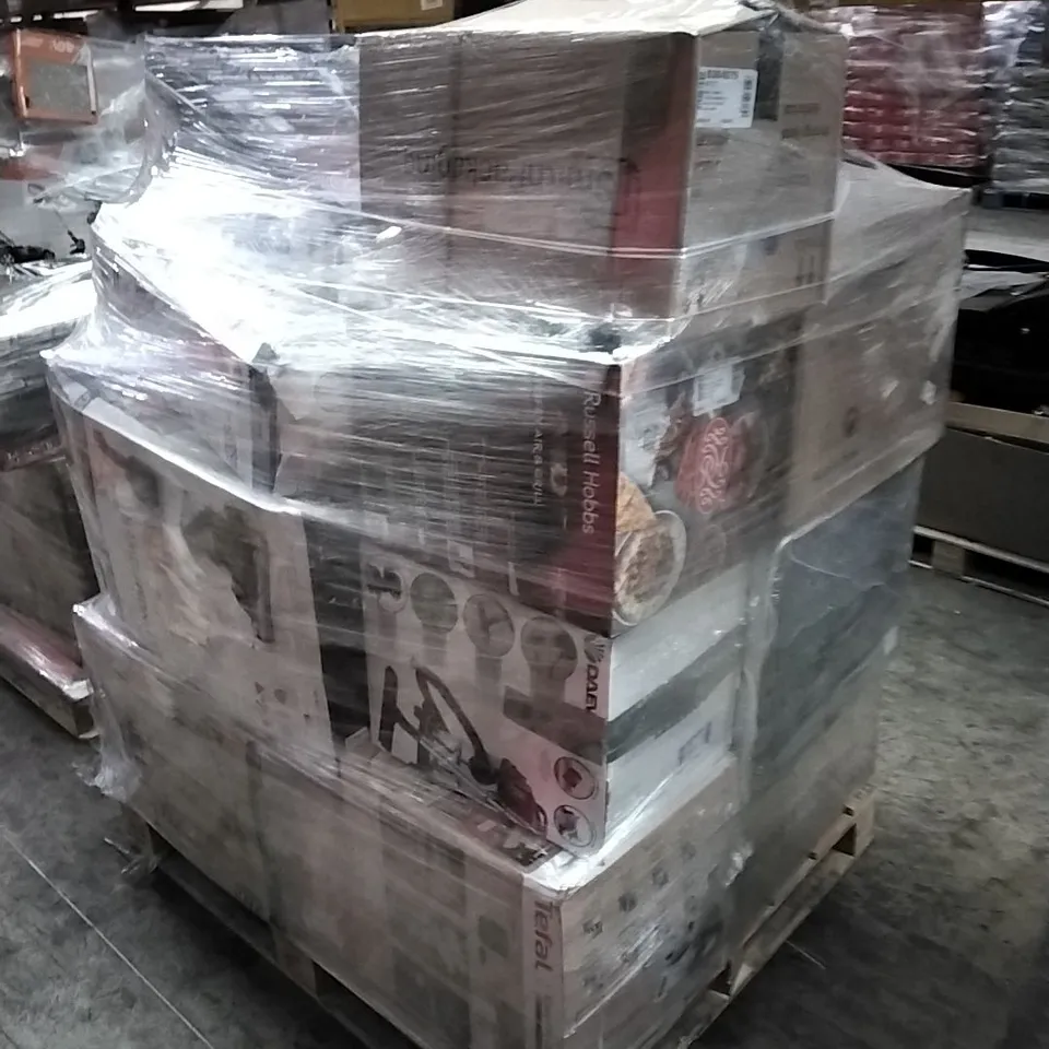 PALLET OF APPROXIMATELY 24 UNPROCESSED RAW RETURN HOUSEHOLD AND ELECTRICAL GOODS TO INCLUDE;