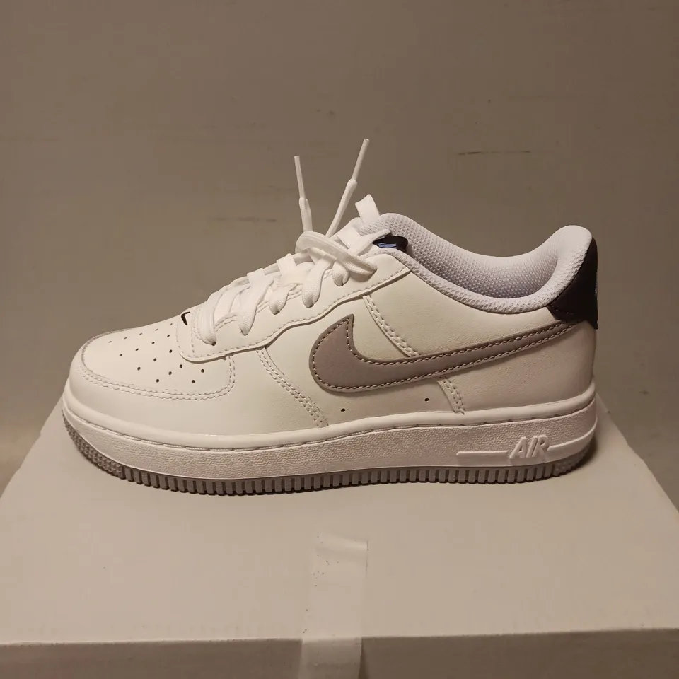 BOXED PAIR OF NIKE AIR FORCE 1 TRAINERS, WHITE/GREY - UK SIZE 3 