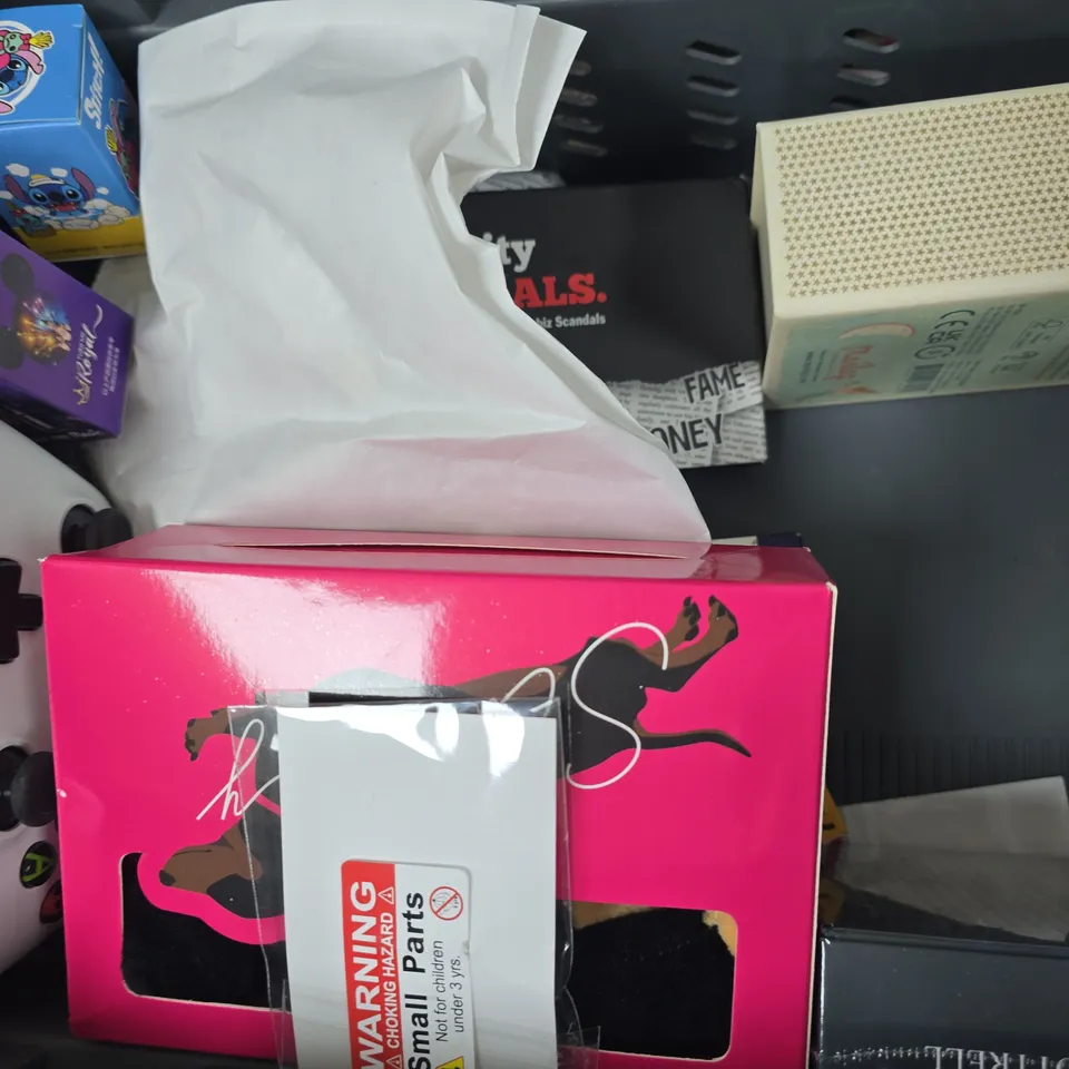 APPROXIMATELY 10 ASSORTED TOYS AND GAMES TO INCLUDE STICH DOLL, FLASH CARD GAME, ETC