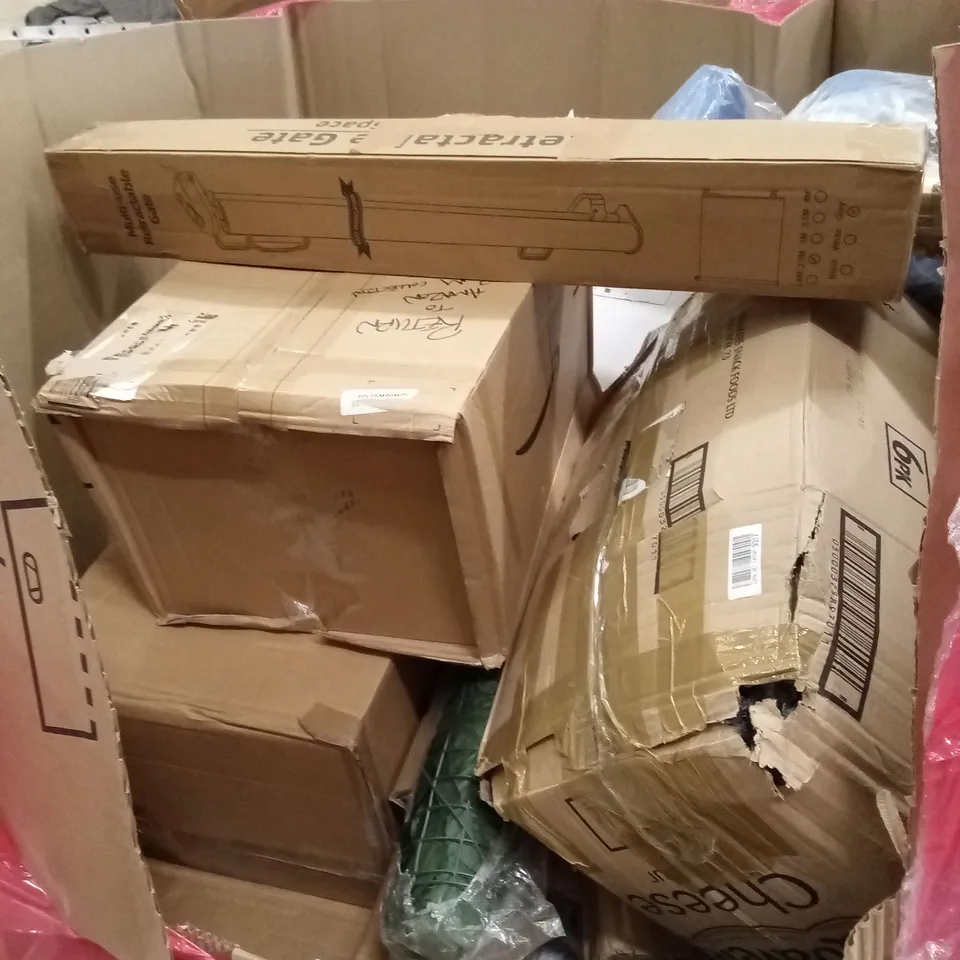 PALLET OF ASSORTED HOUSEHOLD GOODS AND PRODUCTS TO INCLUDE; RETRACTABLE BABY GATE, BOXED FURNITURE ETC 