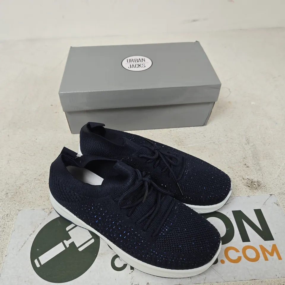 URBAN JACKS CALYPSO NAVY KNIT SNEAKERS – UK 5