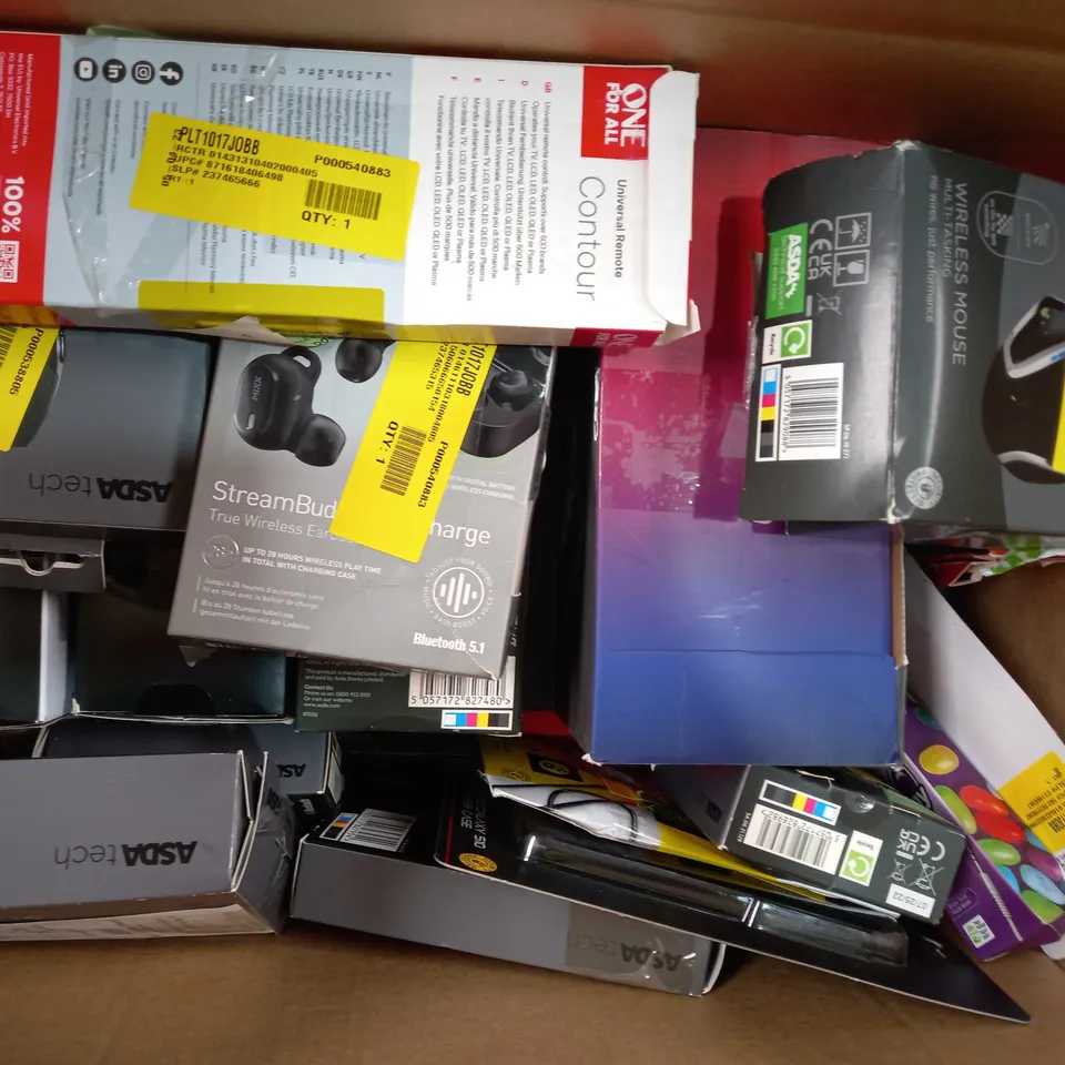 BOX OF APPROXIMATELY 20 ASSORTED ELECTRICAL ITEMS TO INCLUDE ASDA TECH POCKET RADIO, ASDA TECH SYNC AND CHARGE CABLE, MIXX STREAMBUDS LX TRUE WIRELESS EARBUDS, ETC