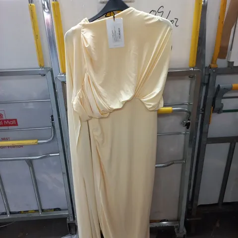 CLUB LONDON ARAMINTA LEMON BARDOT-NECK MATERNITY MAXI DRESS WITH CAPE SLEEVES – UK 10