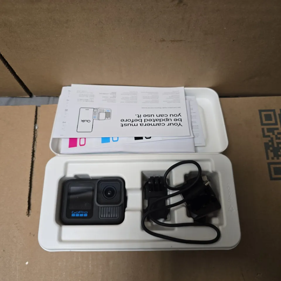 GOPRO ACTION CAMERA – BLACK (WITH USB-C CHARGER)