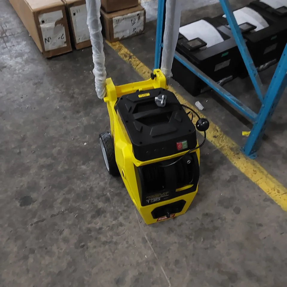 BOXED RUG DOCTOR PRESSURE WASHER (Q1W-SP22-1900A)