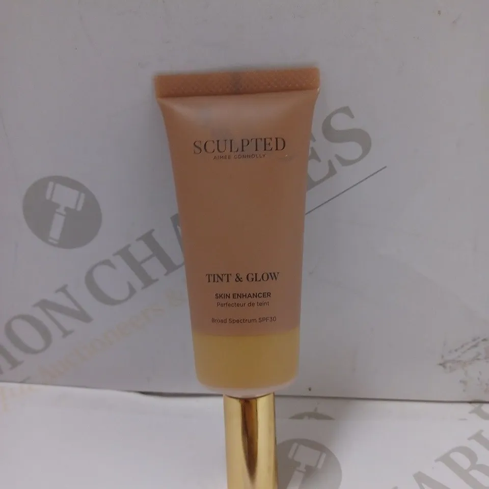 SCULPTED BY AIMEE SCULPTED TINT & GLOW SKIN ENHANCER 5.0