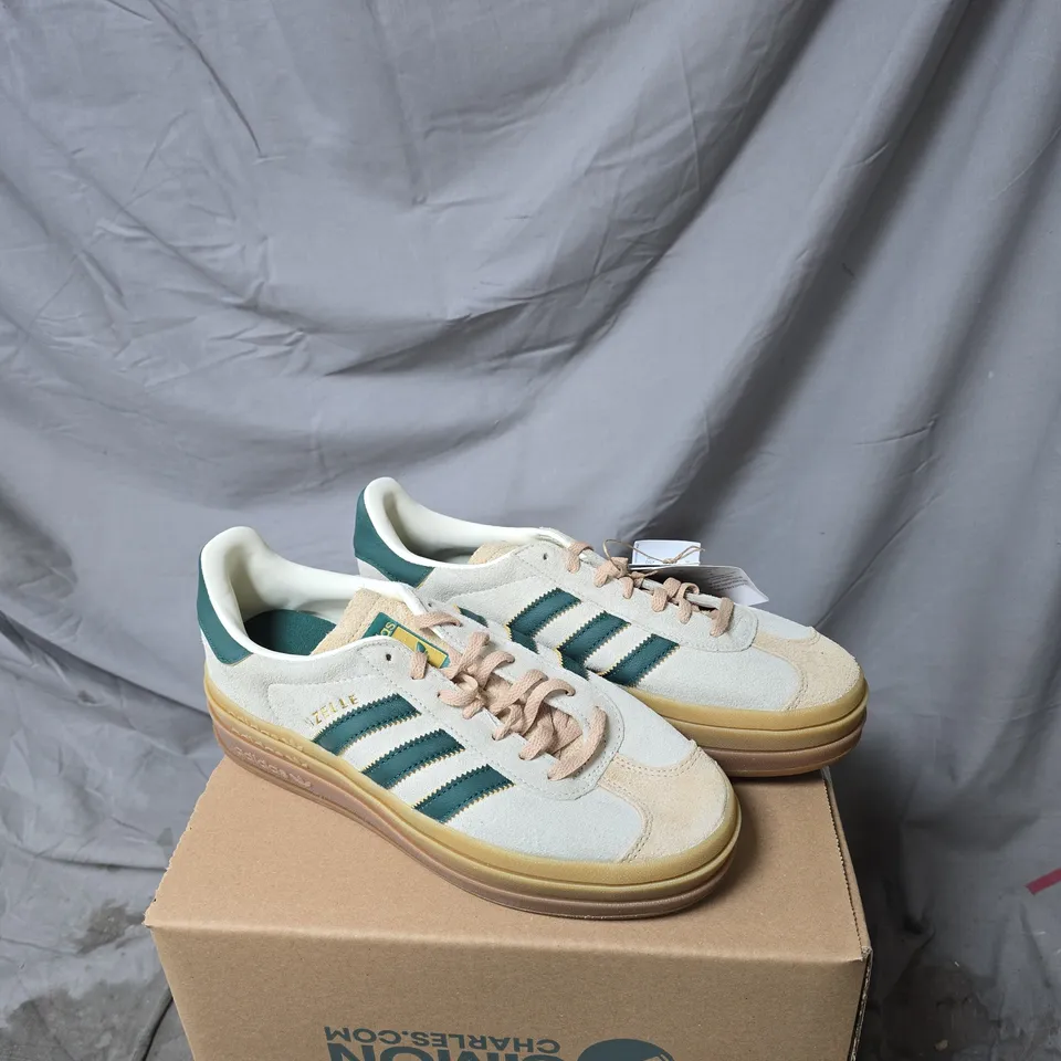 ADIDAS GAZELLE SNEAKERS – CREAM/BEIGE UPPER WITH TEAL STRIPES, GUM SOLE SIZE 7