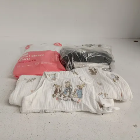 BOX OF APPROXIMATELY 30 ASSORTED CHILDRENS CLOTHING ITEMS OF VARIOUS SIZES AND STYLES