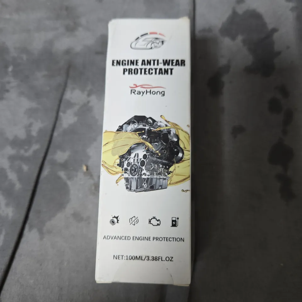 APPROXIMATELY 10 ASSORTED AUTOMOTIVE ITEMS INCLUDING PREMIUM OIL FILTER , ENGINE ANTI WEAR PROTECTION AND TOUCH UP PAINT