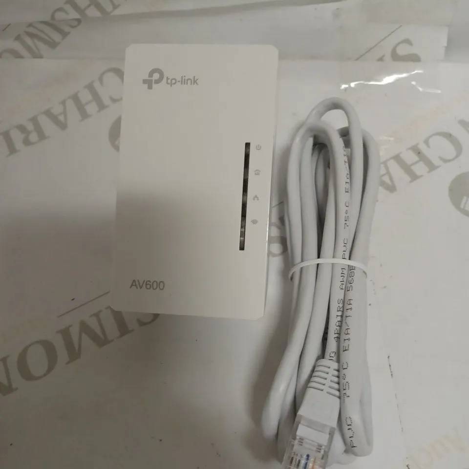TP-LINK AV600 POWERLINE WI-FI KIT 