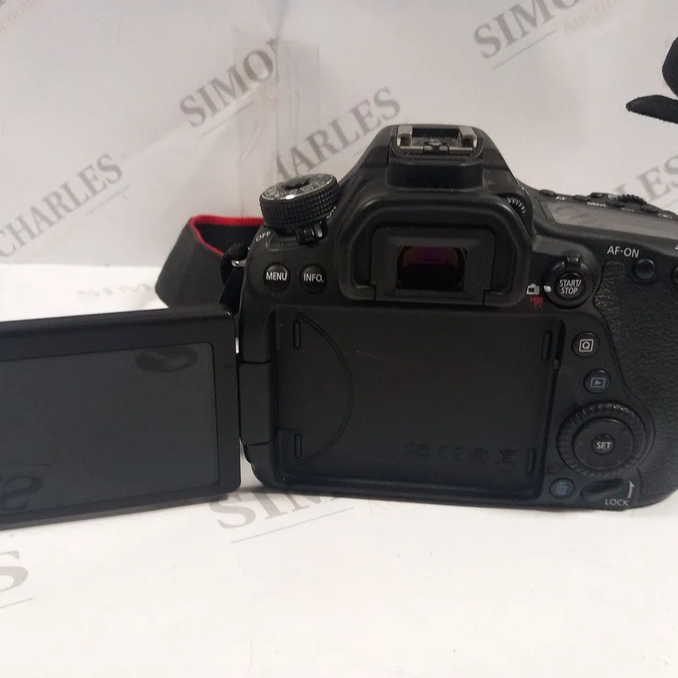 CANON EOS 80D CAMERA