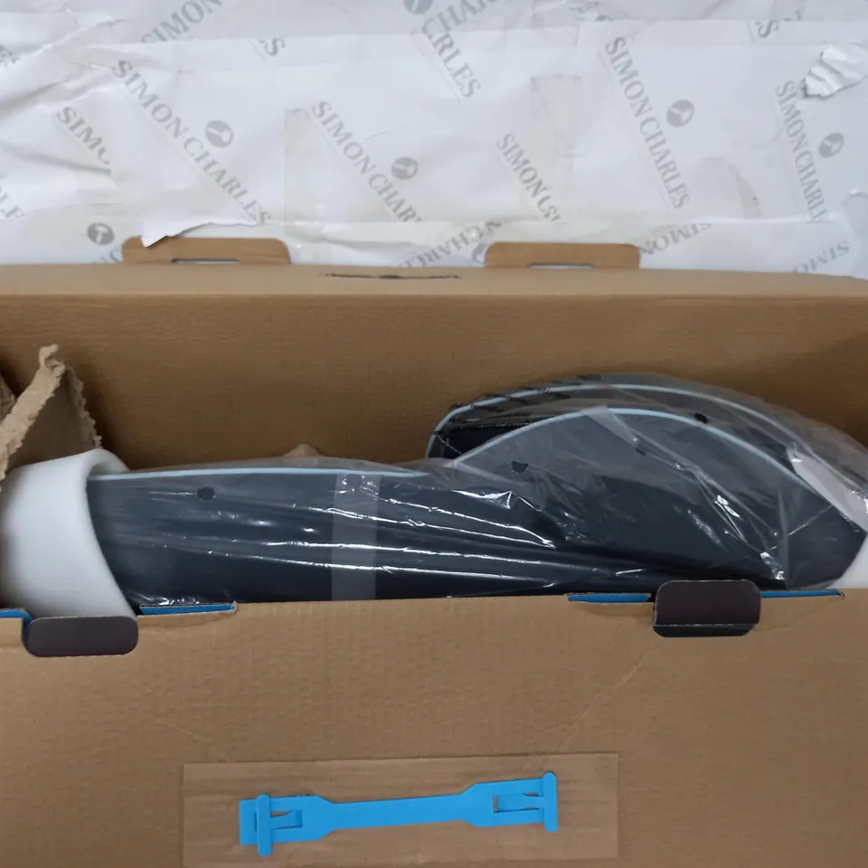 BOXED HOMEDICS SHIATSU MAX 2.5 BACK AND SHOULDER MASSAGER WITH HEAT CBS-2170-EU