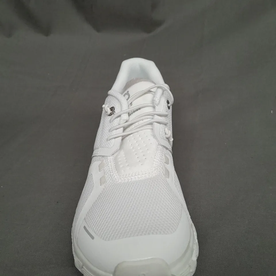 BOXED PAIR OF ON CLOUD - CLOUD 5 ALL WHITE TRAIERS SIZE 6