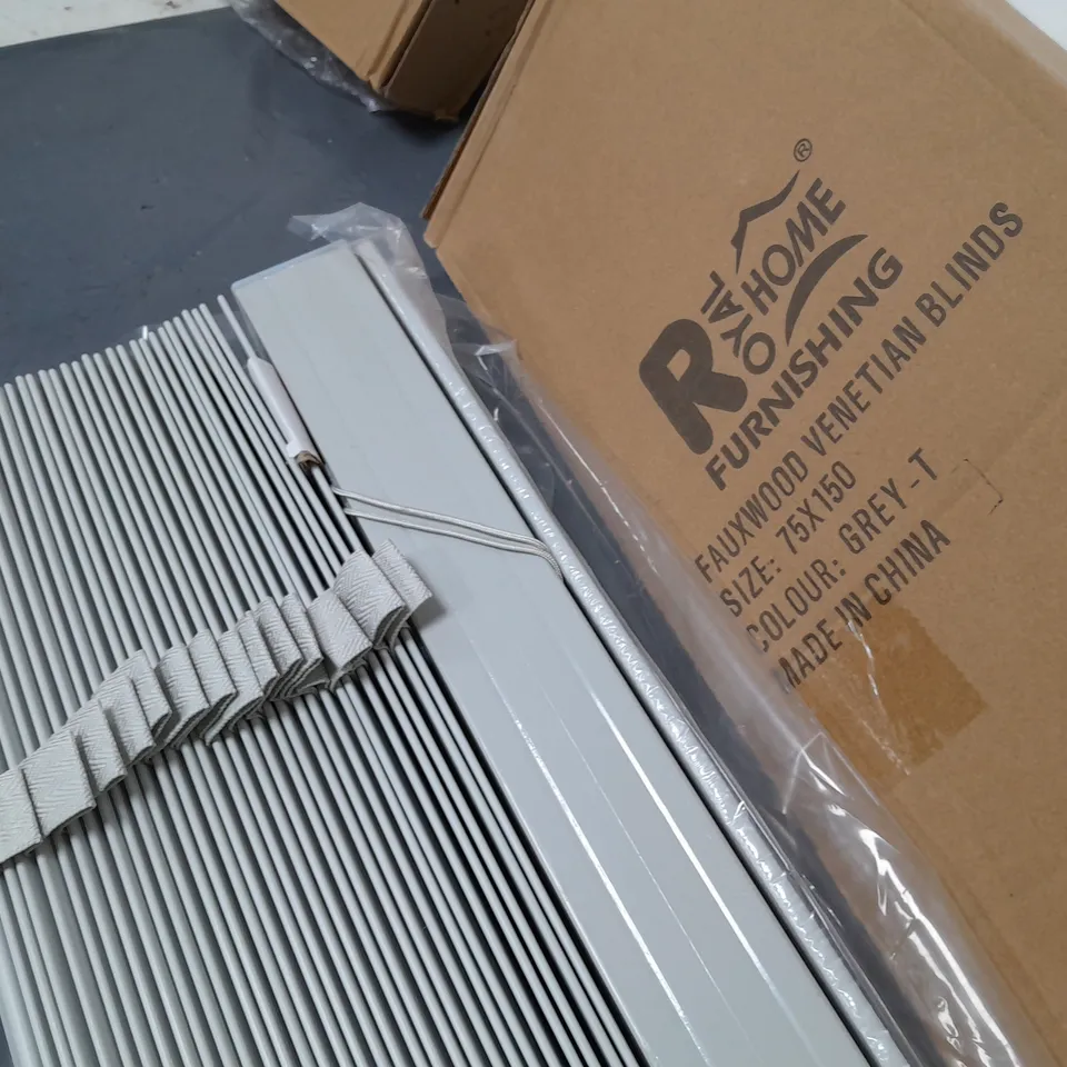 FAUXWOOD VENETIAN BLINDS IN GREY - 150X75CM