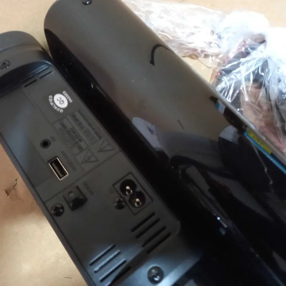 BOXED POLAROID TRANSFORMABLE SOUND BAR