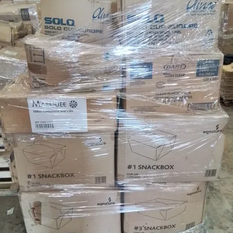 PALLET CONTAINING LARGE QUANTITY OF FOOD CONTAINERS 
