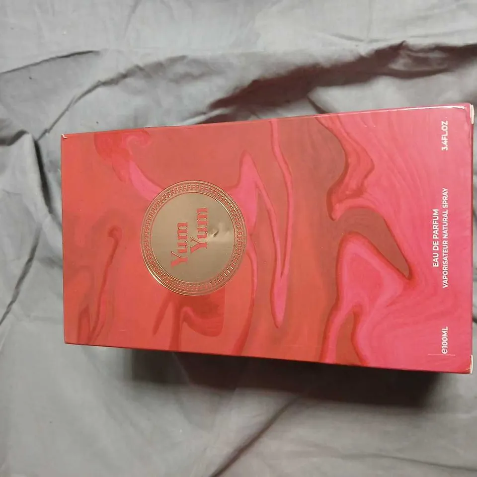 YUM YUM EAU DE PARFUM SPRAY – 100ML – PINK MILKSHAKE BOTTLE (BOXED)