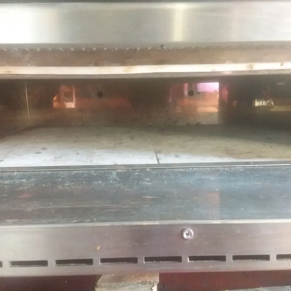 LINCAT PIZZA OVEN PO69X
