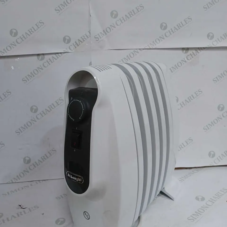DELONGHI MINI HEATER IN WHITE