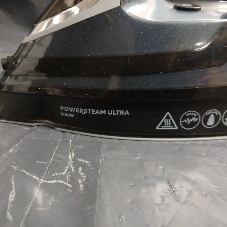 RUSSELL HOBBS POWERSTEAM ULTRA IRON – MODEL 20630, 3100W