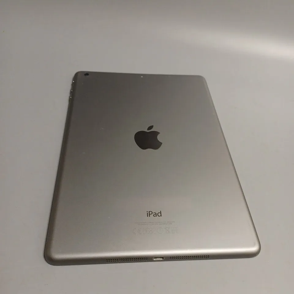 APPLE IPAD AIR 