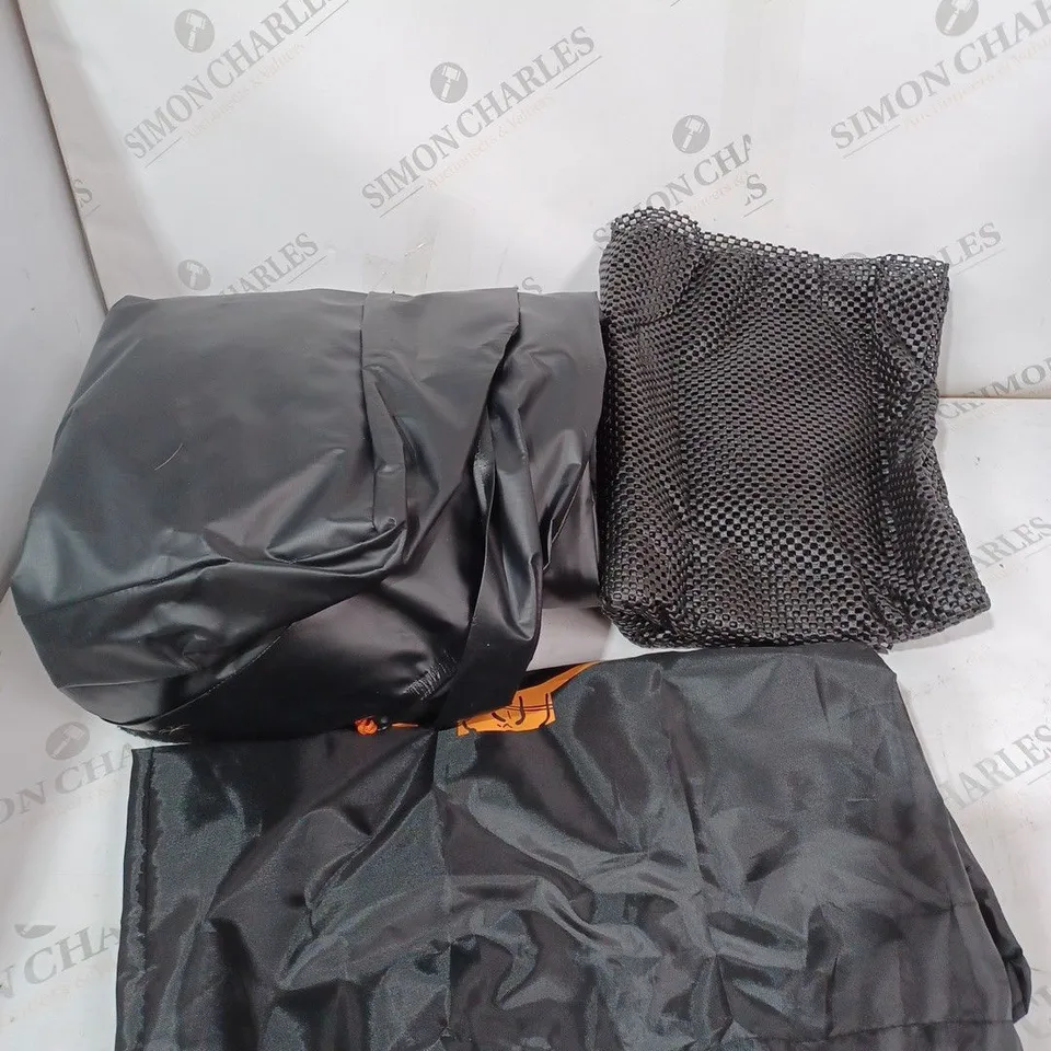 BOXED AUPERTO ROOFTOP CARGO BAG 