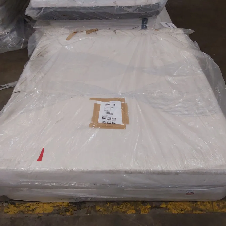 QUALITY BAGGED SILENTNIGHT 3-ZONE MEMORY FOAM 160CM MATTRESS 
