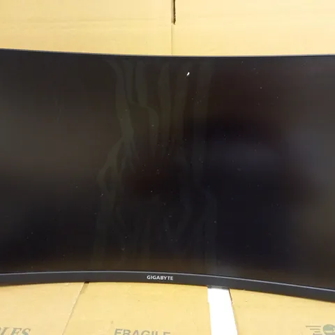 GIGABYTE G32QC CURVED 31.5" VA 1500R QHD (2560X1440) 165HZ 1MS FREESYNC GAMING MONITOR